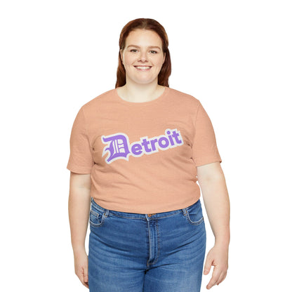 Detroit' T-Shirt (Lavender w/ Old English 'D') | Unisex Standard