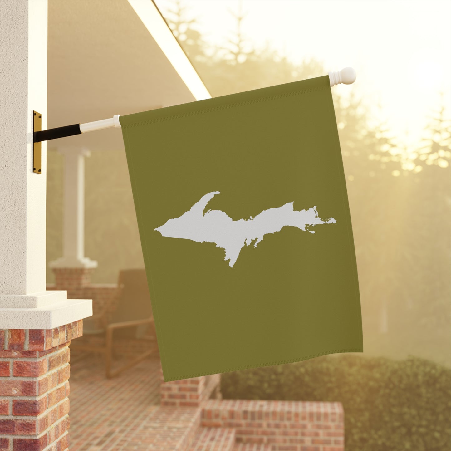 Michigan Upper Peninsula Home & Garden Flag (w/ UP Outline) | Beachgrass Green