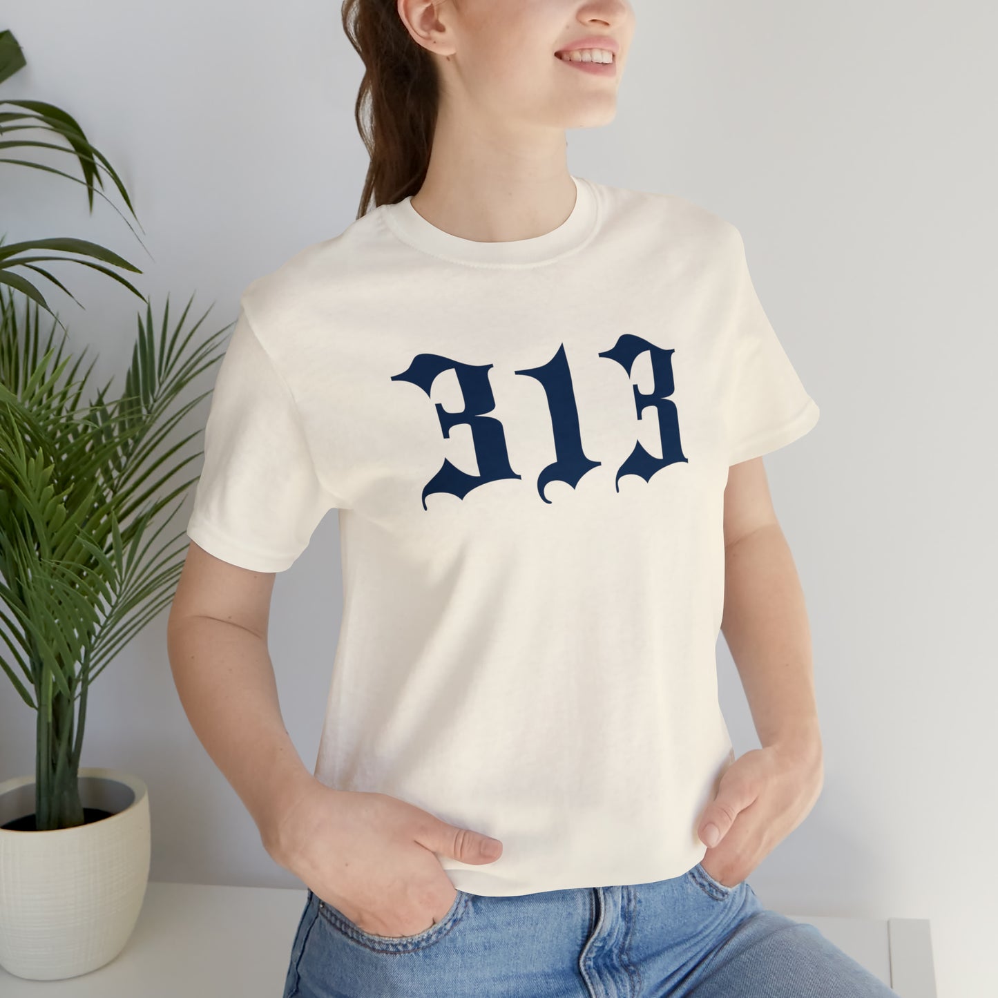 Detroit '313' T-Shirt (Old English Font) | Unisex Standard Fit