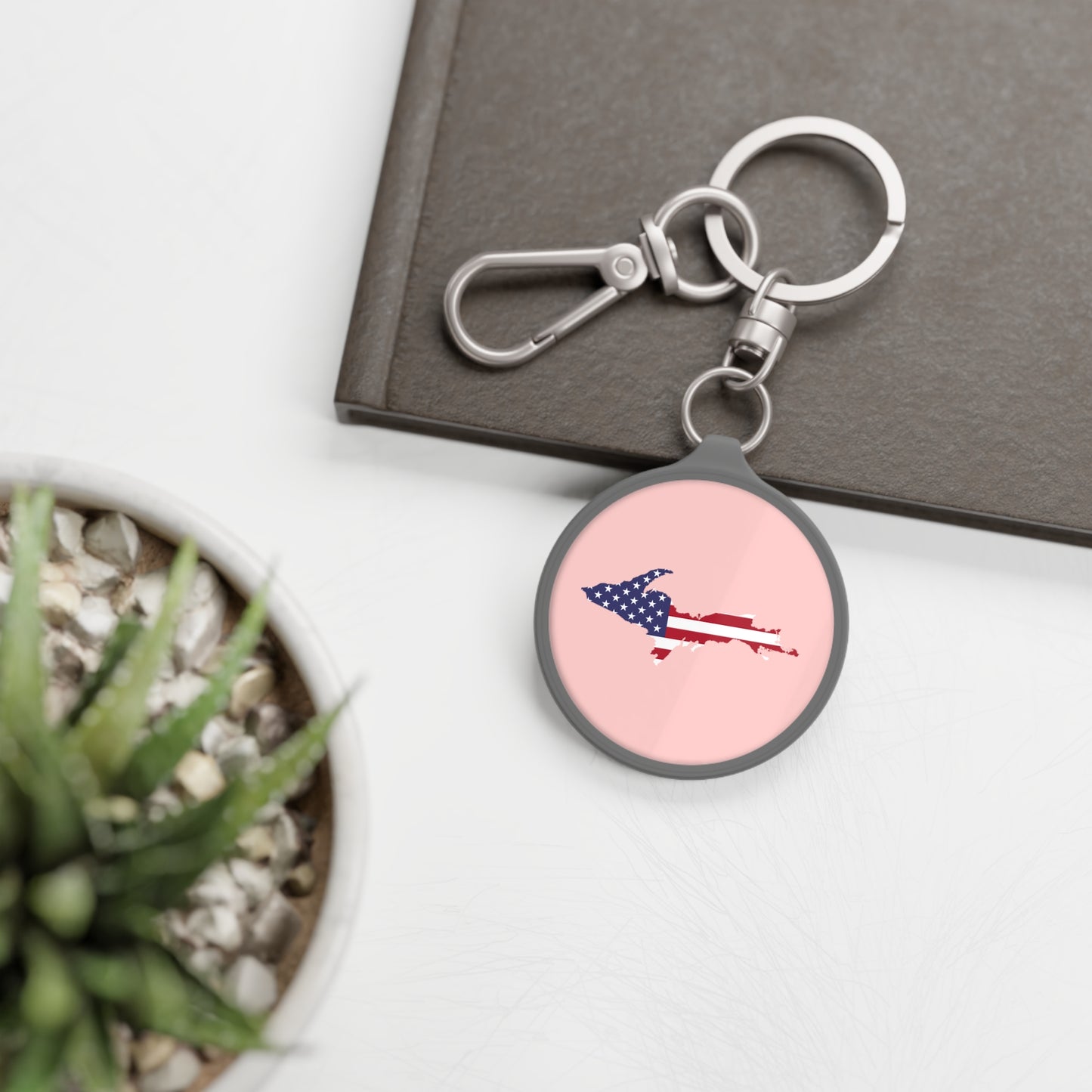 Michigan Upper Peninsula Keyring (w/ UP USA Flag) | Cosmos Pink