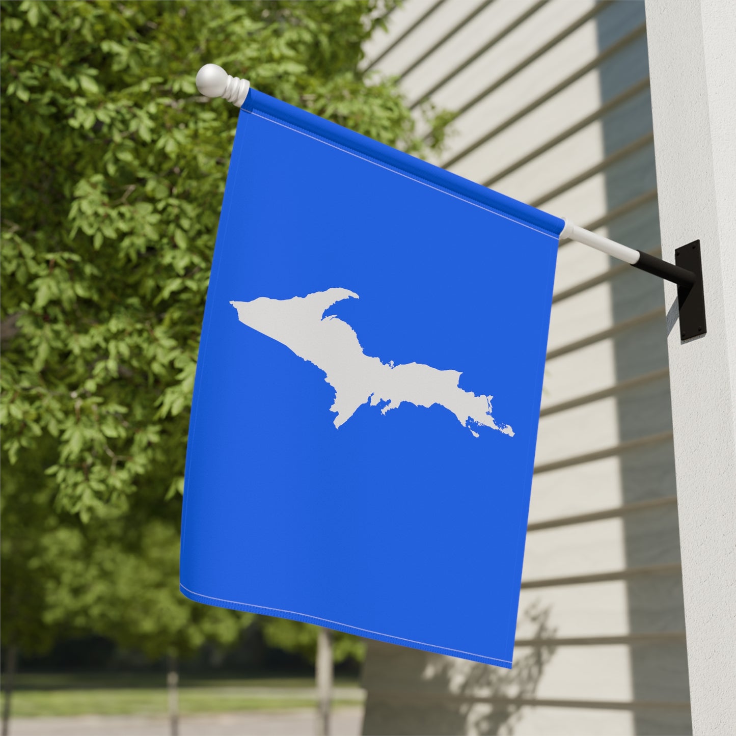 Michigan Upper Peninsula Home & Garden Flag (w/ UP Outline) | Motor Town Blue