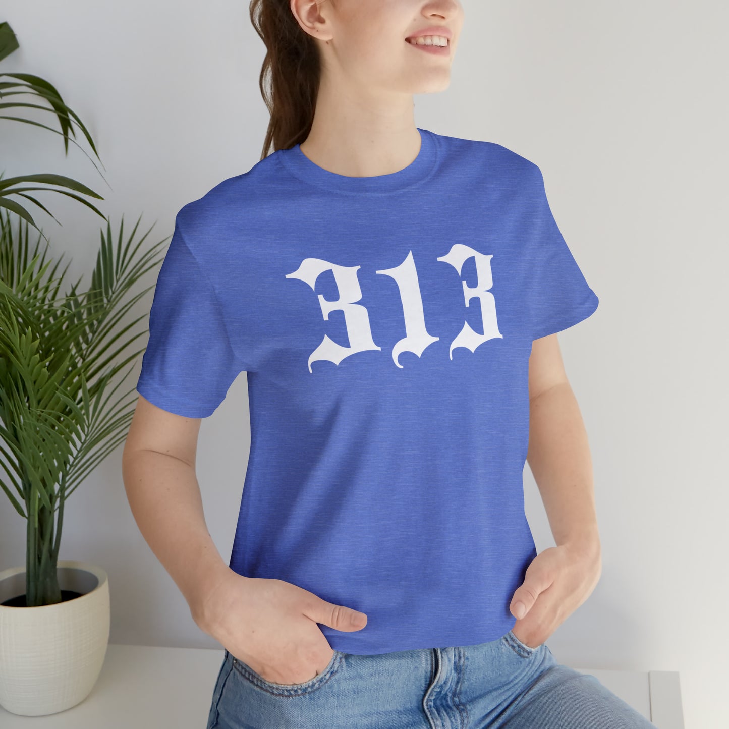 Detroit '313' T-Shirt (Old English Font) | Unisex Standard Fit