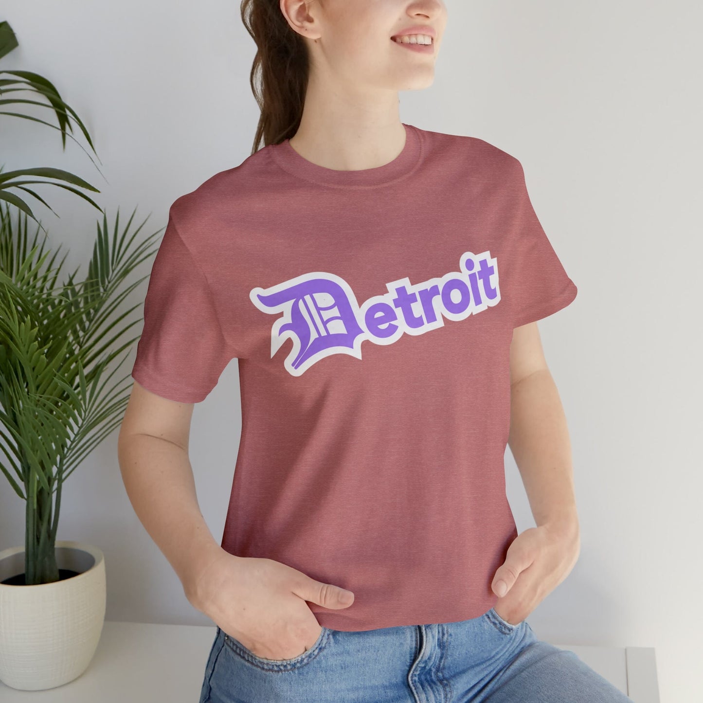 Detroit' T-Shirt (Lavender w/ Old English 'D') | Unisex Standard