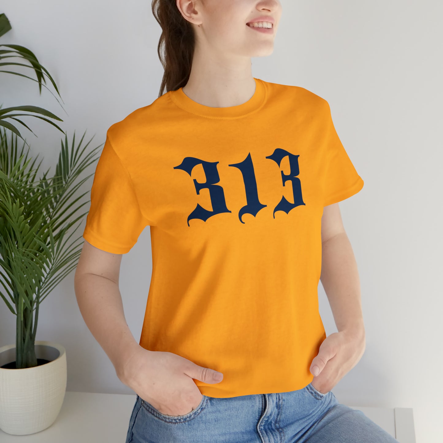 Detroit '313' T-Shirt (Old English Font) | Unisex Standard Fit