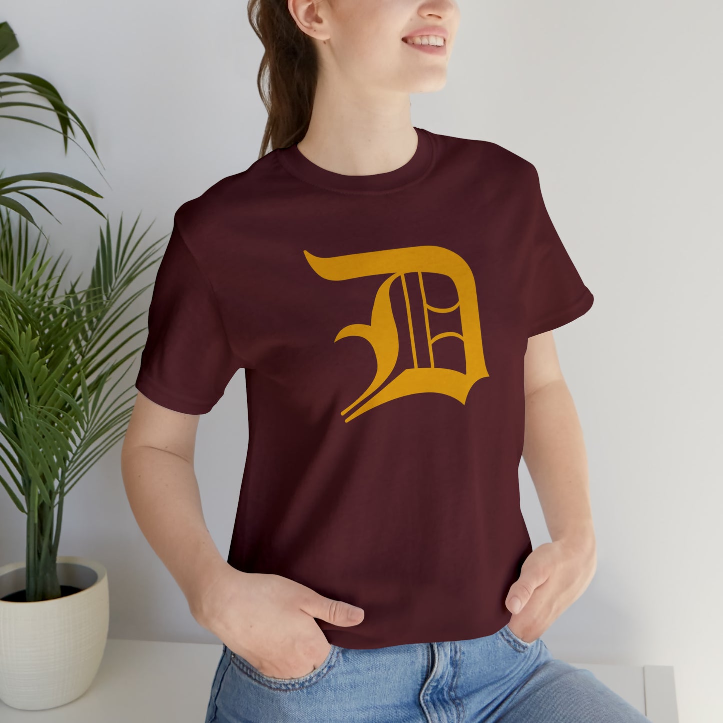 Detroit 'Old English D' T-Shirt (Gold) | Unisex Standard