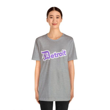 Detroit' T-Shirt (Lavender w/ Old English 'D') | Unisex Standard