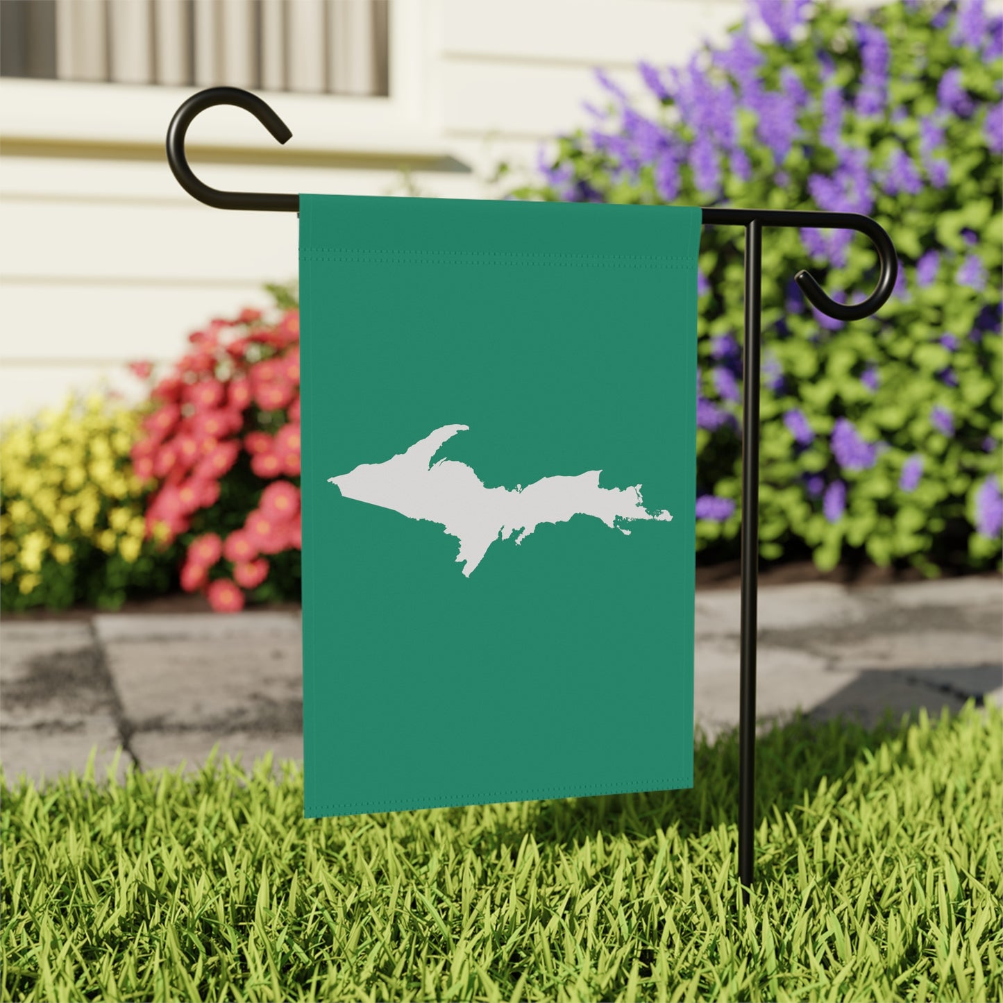 Michigan Upper Peninsula Home & Garden Flag (w/ UP Outline) | Emerald Green