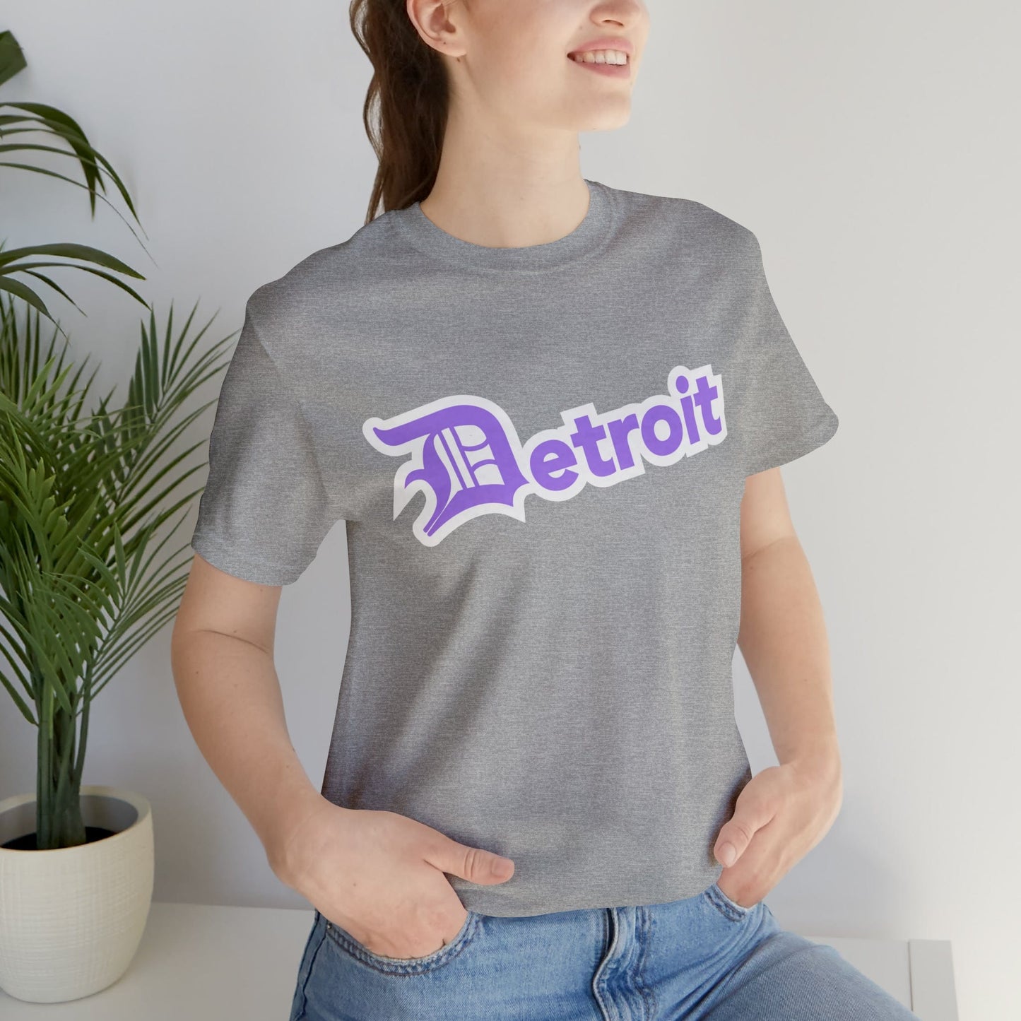 Detroit' T-Shirt (Lavender w/ Old English 'D') | Unisex Standard