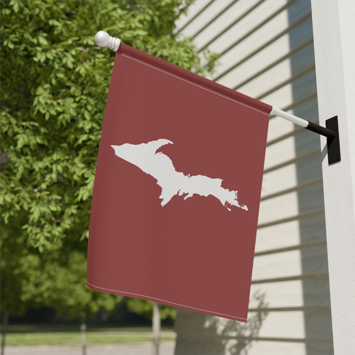 Michigan Upper Peninsula Home & Garden Flag (w/ UP Outline) | Ore Dock Red