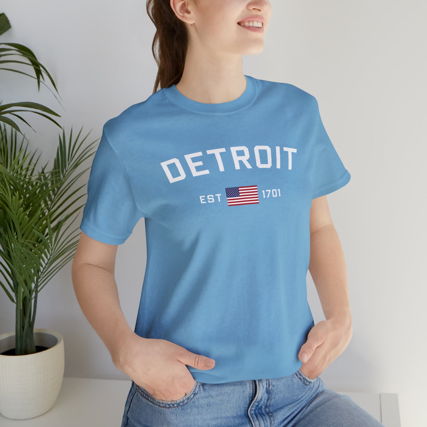 'Detroit EST 1701' T-Shirt (w/ USA Flag Outline) | Unisex Standard Fit