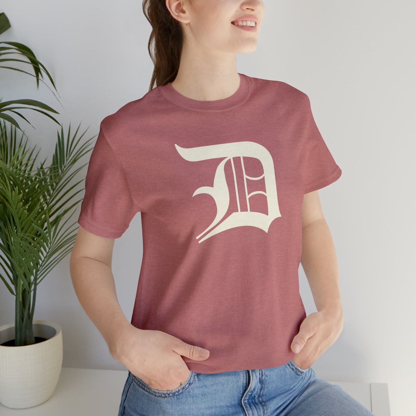 Detroit 'Old English D' T-Shirt (Ivory White) | Unisex Standard