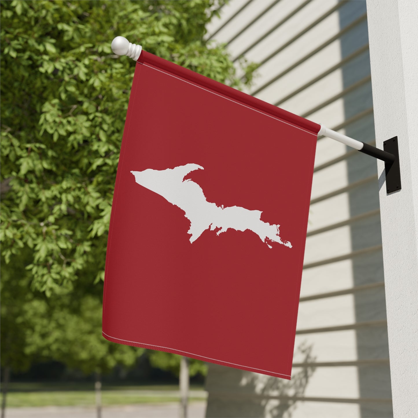 Michigan Upper Peninsula Home & Garden Flag (w/ UP Outline) | Thimbleberry Red