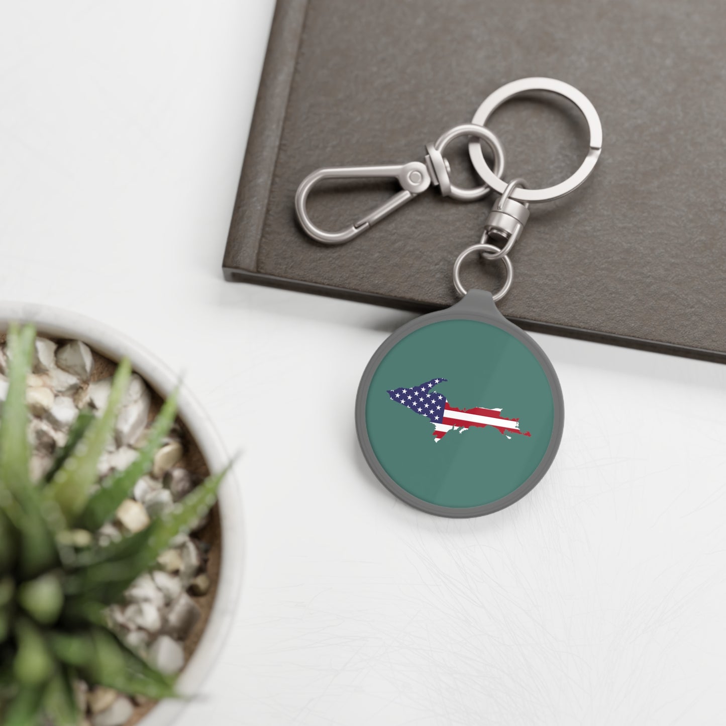 Michigan Upper Peninsula Keyring (w/ UP USA Flag) | Copper Green