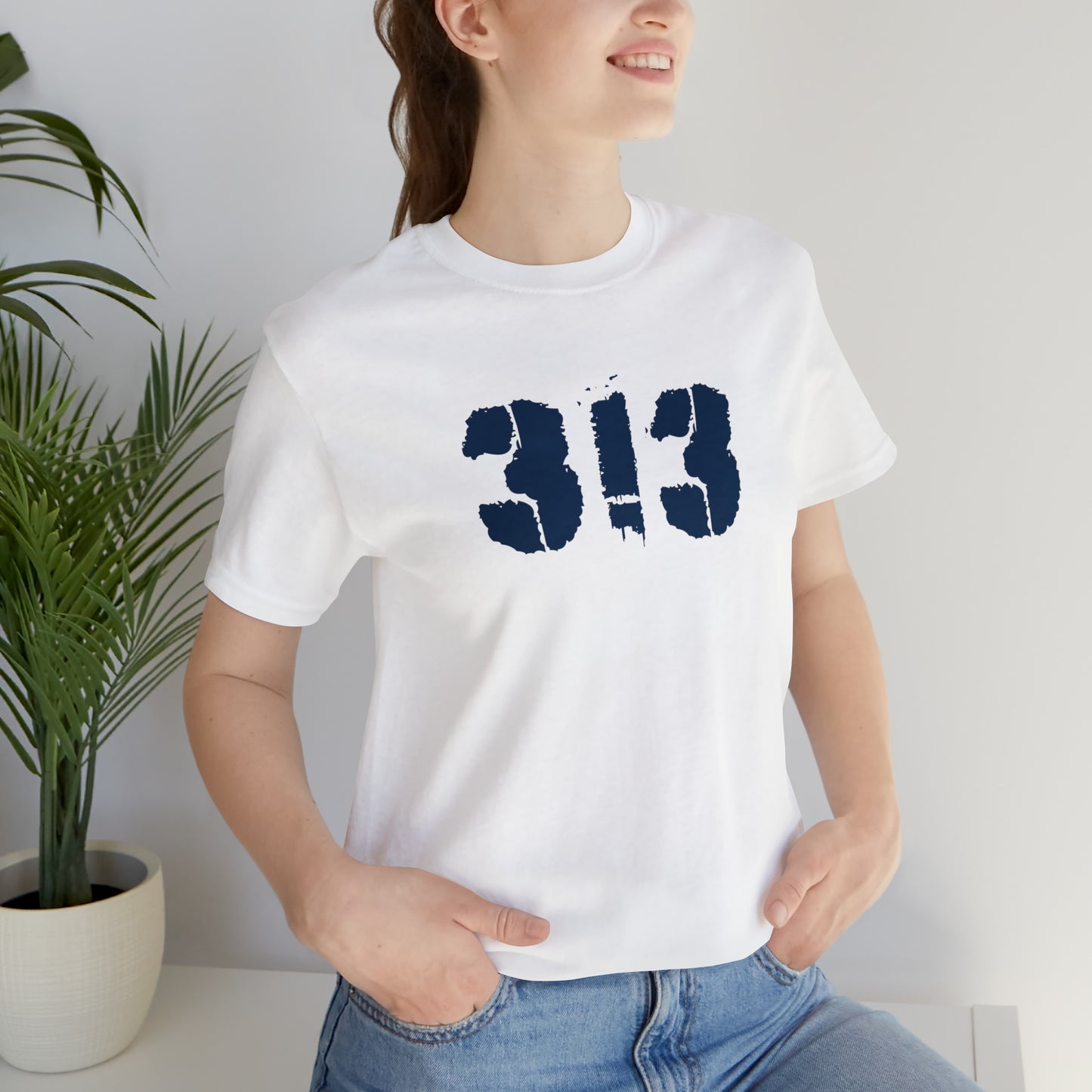 Detroit '313' T-Shirt (Spray Stencil Font) | Unisex Standard Fit