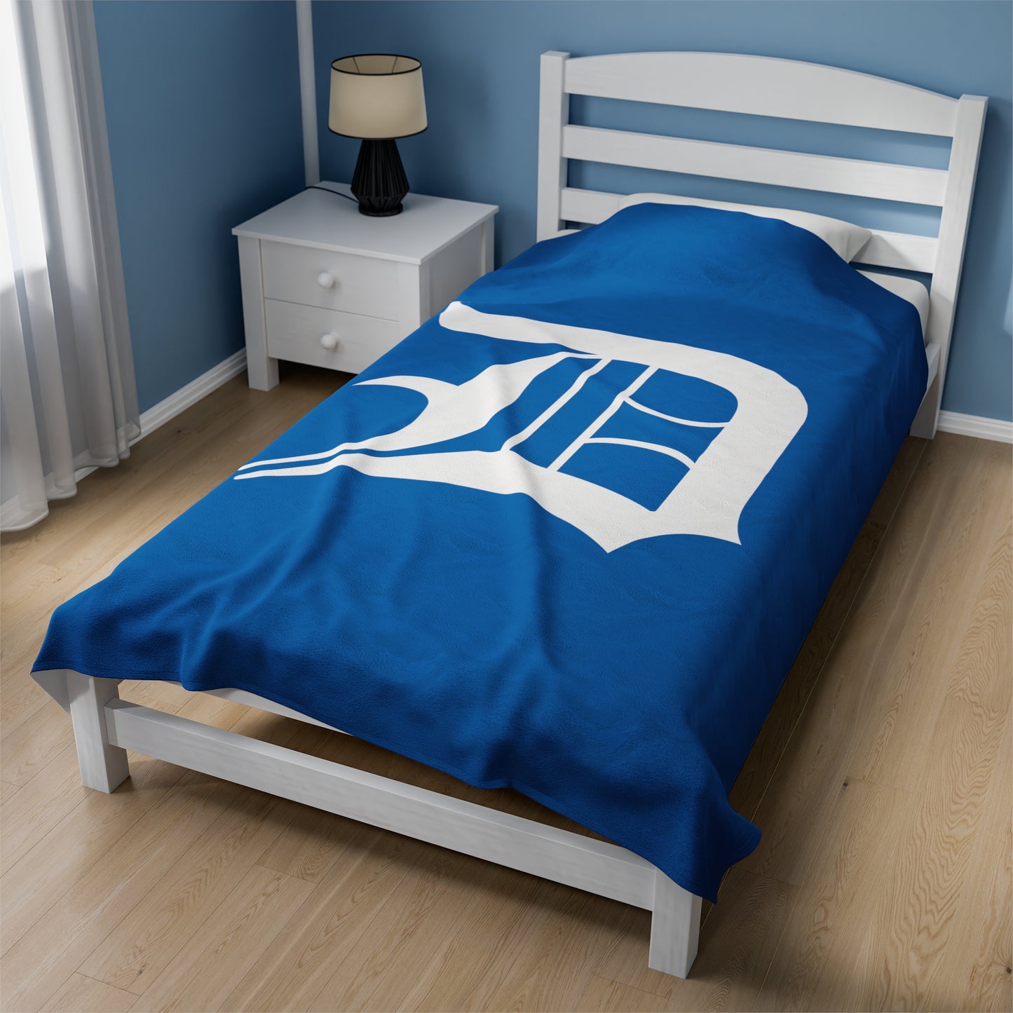 Detroit 'Old English D' Plush Blanket | Azure