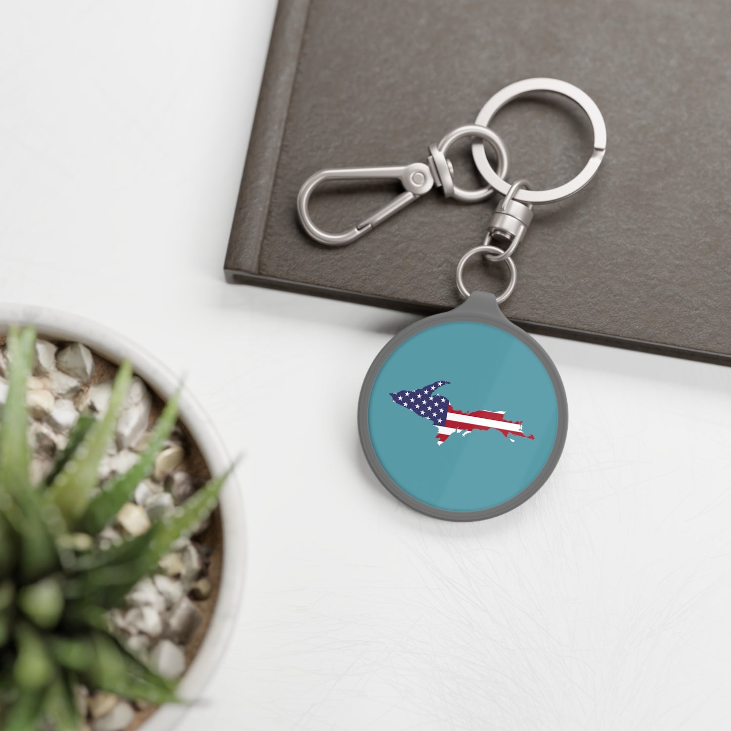 Michigan Upper Peninsula Keyring (w/ UP USA Flag) | Lake Huron Blue