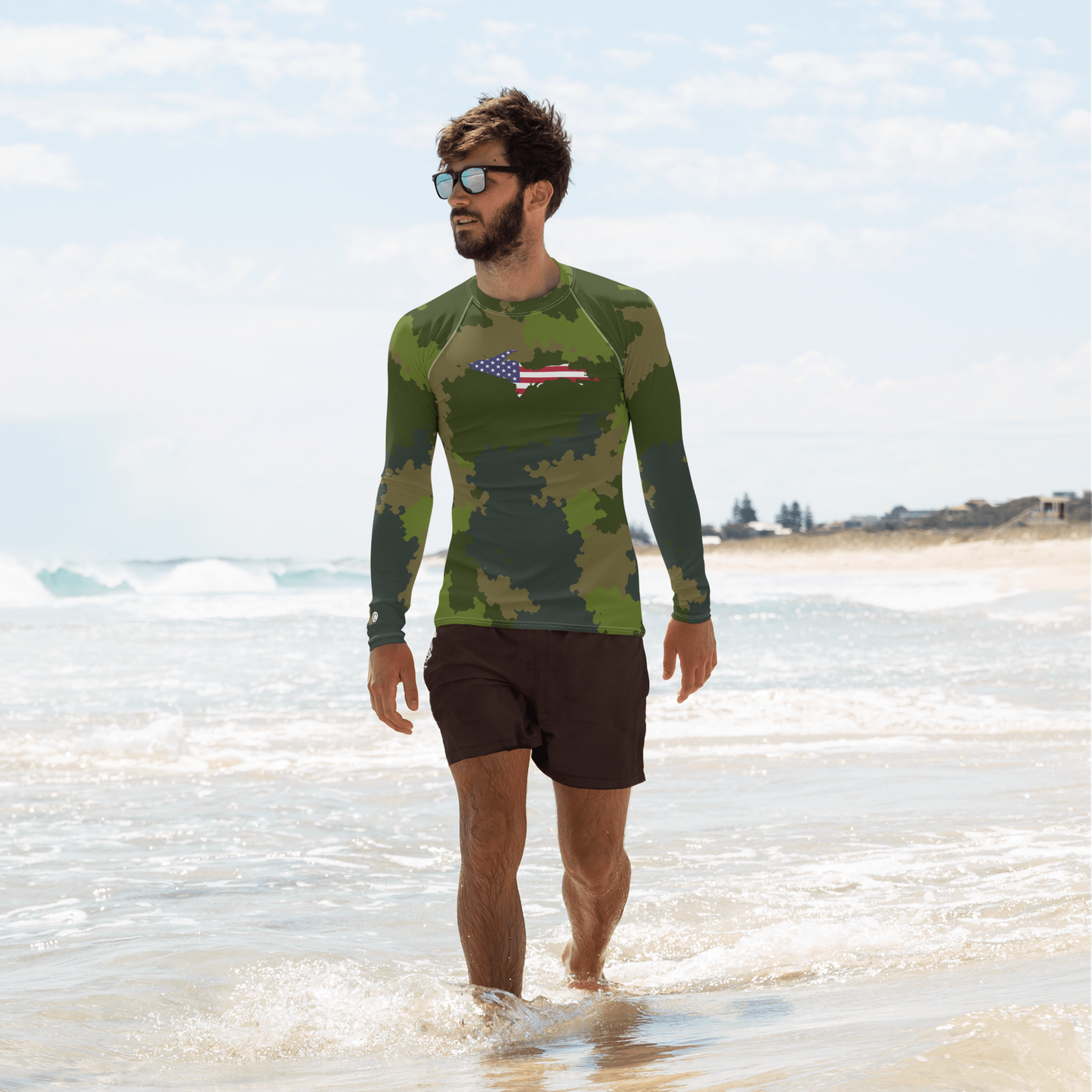 Michigan Upper Peninsula Rash Guard (w/ UP USA Flag) | Men's - Woodland Camo