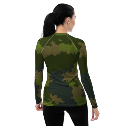 Michigan Upper Peninsula Rash Guard (w/ UP USA Flag) | Women's - Woodland Camo