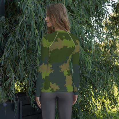 Michigan Upper Peninsula Rash Guard (w/ UP USA Flag) | Women's - Woodland Camo