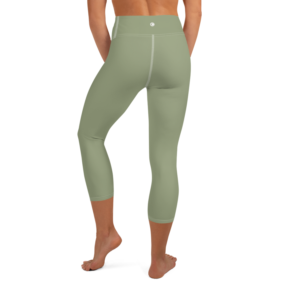 Michigan Upper Peninsula Yoga Capri Leggings (w/ UP Outline) | Beachgrass Green