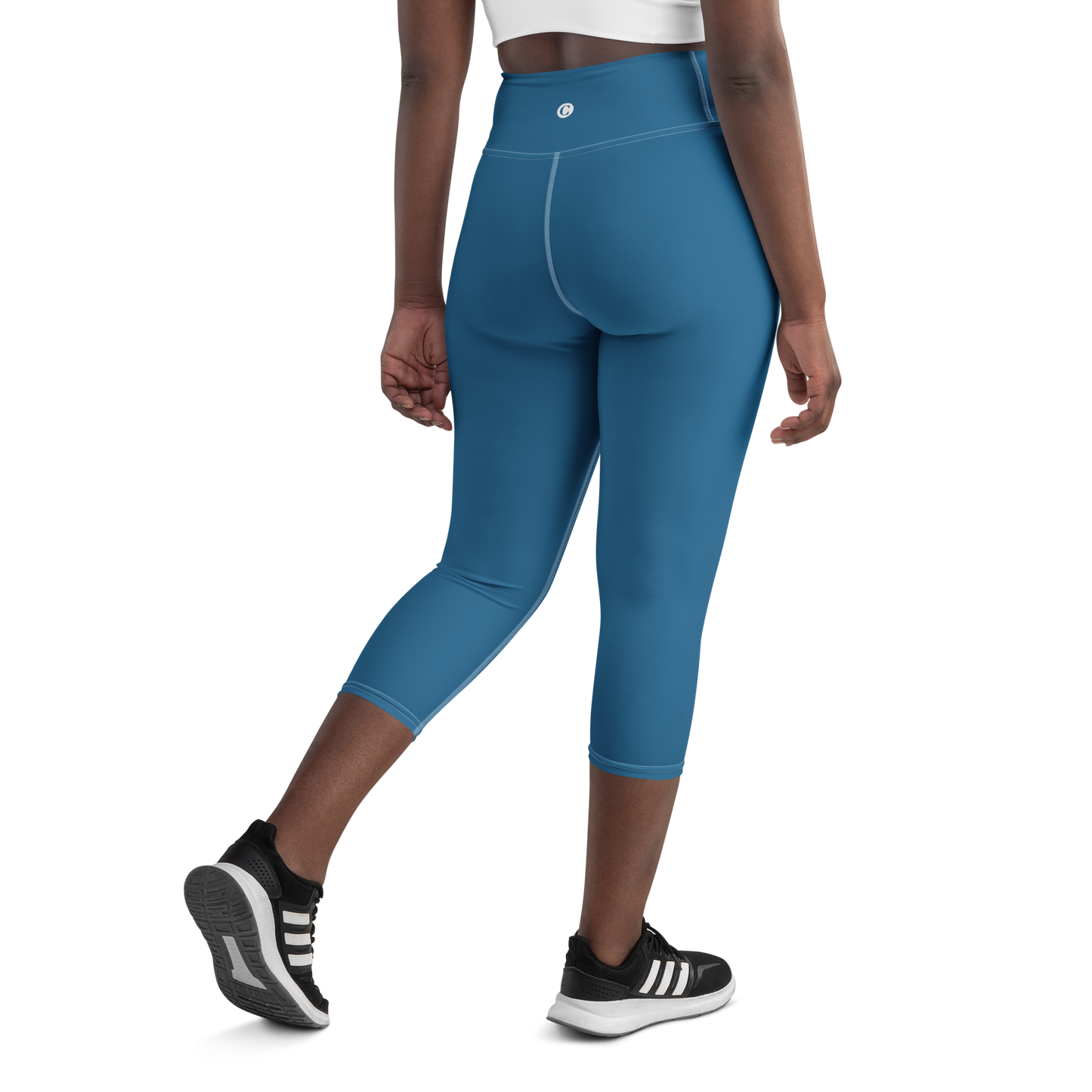 Michigan Upper Peninsula Yoga Capri Leggings (w/ UP Outline) | Blueberry