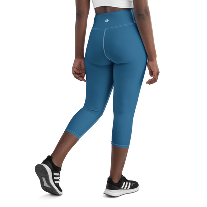 Michigan Upper Peninsula Yoga Capri Leggings (w/ UP Outline) | Blueberry