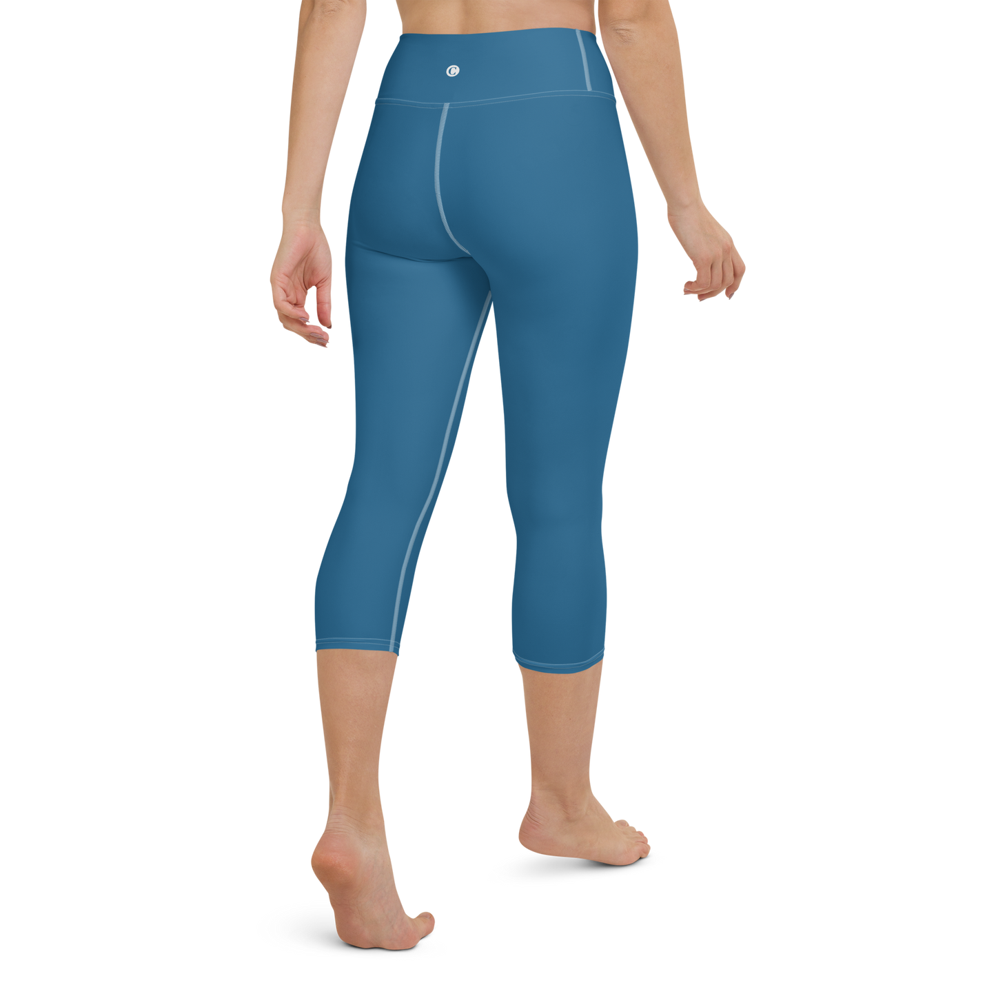 Michigan Upper Peninsula Yoga Capri Leggings (w/ UP Outline) | Blueberry