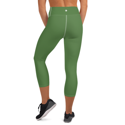 Michigan Upper Peninsula Yoga Capri Leggings (w/ UP Outline) | Pine Green