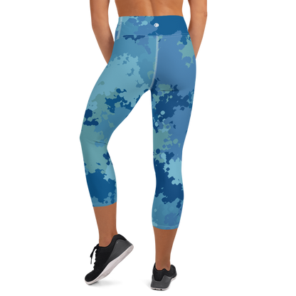 Michigan Upper Peninsula Yoga Capri Leggings (w/ UP Outline) | Great Lakes Camo