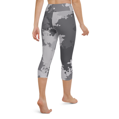 Michigan Upper Peninsula Yoga Capri Leggings (w/ UP Outline) | Iron Ore Grey