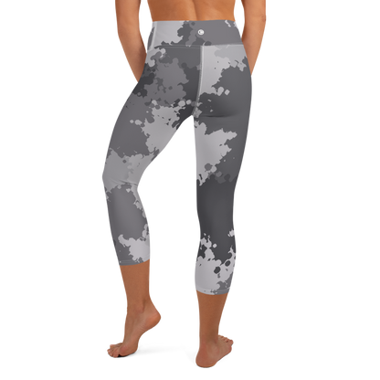 Michigan Upper Peninsula Yoga Capri Leggings (w/ UP Outline) | Iron Ore Grey