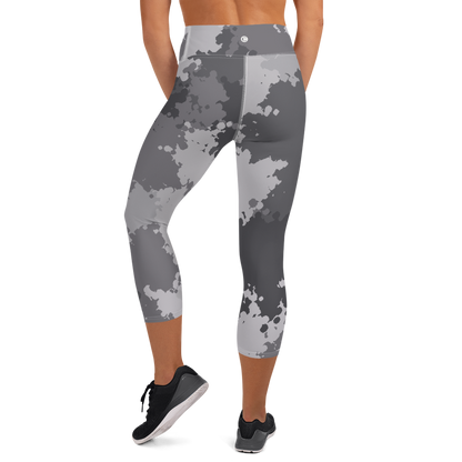 Michigan Upper Peninsula Yoga Capri Leggings (w/ UP Outline) | Iron Ore Grey