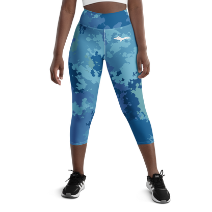 Michigan Upper Peninsula Yoga Capri Leggings (w/ UP Outline) | Great Lakes Camo