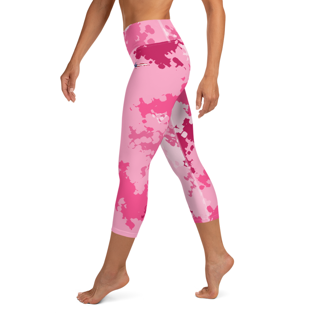 Michigan Upper Peninsula Yoga Capri Leggings (w/ UP USA Flag) | Pink Camo