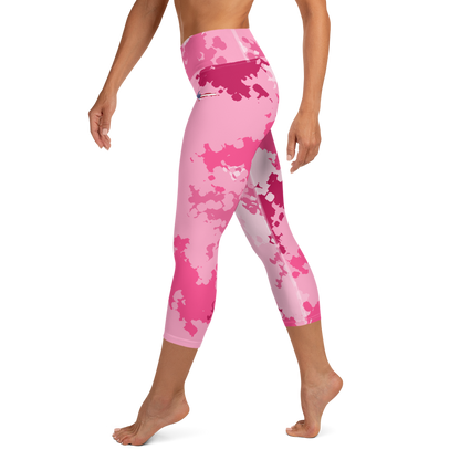 Michigan Upper Peninsula Yoga Capri Leggings (w/ UP USA Flag) | Pink Camo