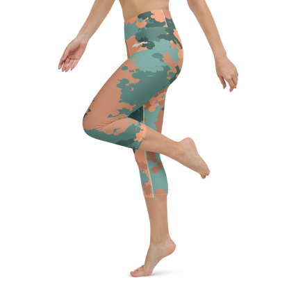 Michigan Upper Peninsula Yoga Capri Leggings (w/ UP Outline) | Copper Country Camo