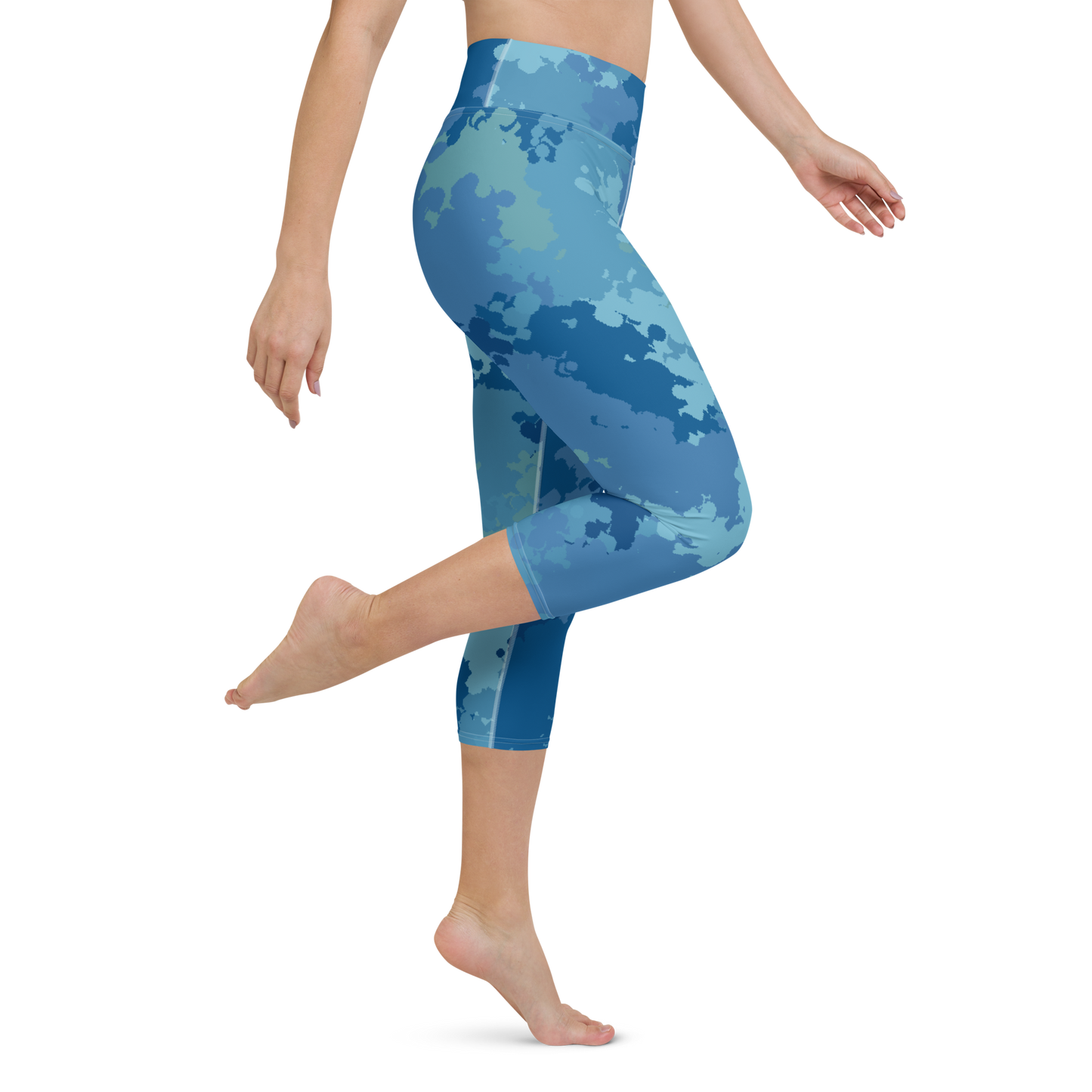 Michigan Upper Peninsula Yoga Capri Leggings (w/ UP USA Flag) | Great Lakes Camo