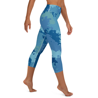 Michigan Upper Peninsula Yoga Capri Leggings (w/ UP USA Flag) | Great Lakes Camo