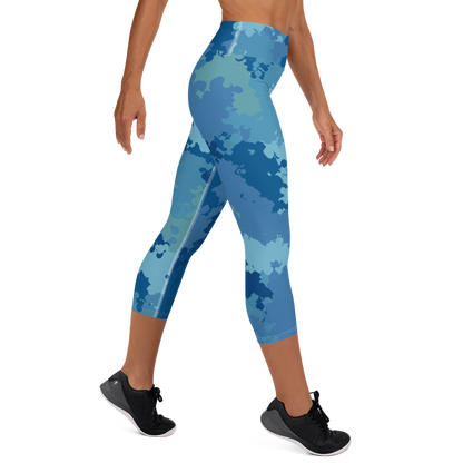 Michigan Upper Peninsula Yoga Capri Leggings (w/ UP USA Flag) | Great Lakes Camo