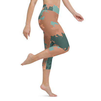 Michigan Upper Peninsula Yoga Capri Leggings (w/ UP USA Flag) | Copper Country Camo