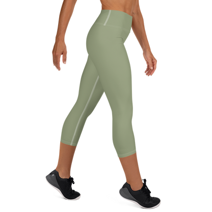 Michigan Upper Peninsula Yoga Capri Leggings (w/ UP Outline) | Beachgrass Green