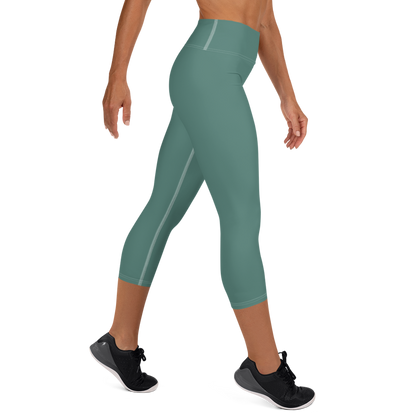 Michigan Upper Peninsula Yoga Capri Leggings (w/ UP Outline) | Copper Green