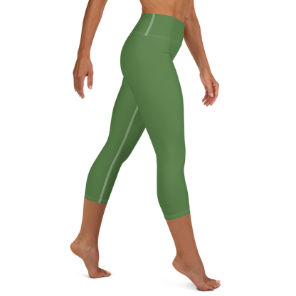 Michigan Upper Peninsula Yoga Capri Leggings (w/ UP Outline) | Pine Green