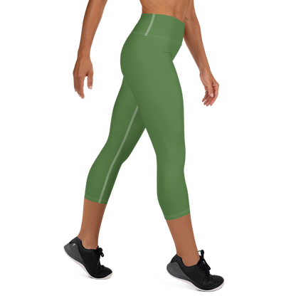 Michigan Upper Peninsula Yoga Capri Leggings (w/ UP Outline) | Pine Green