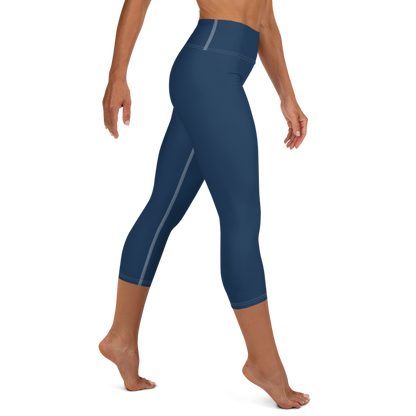 Michigan Upper Peninsula Yoga Capri Leggings (w/ UP Outline) | Navy