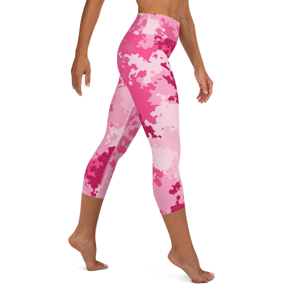 Michigan Upper Peninsula Yoga Capri Leggings (w/ UP Outline) | Pink Camo