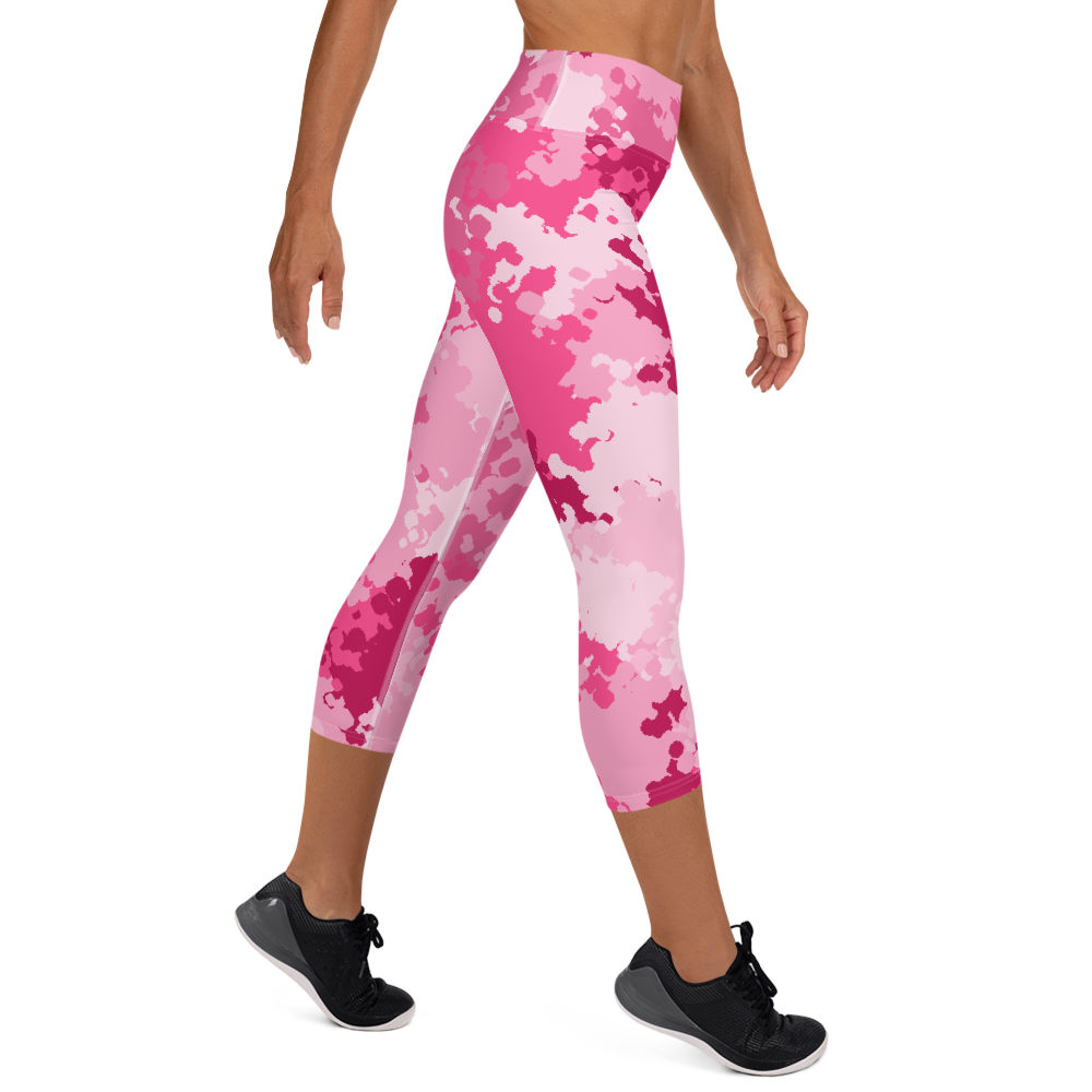 Michigan Upper Peninsula Yoga Capri Leggings (w/ UP Outline) | Pink Camo