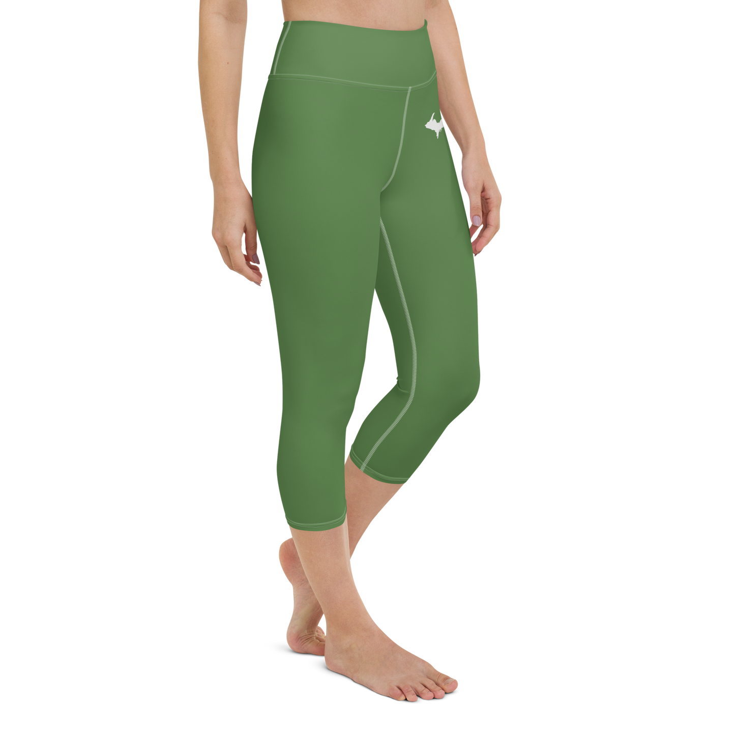 Michigan Upper Peninsula Yoga Capri Leggings (w/ UP Outline) | Pine Green