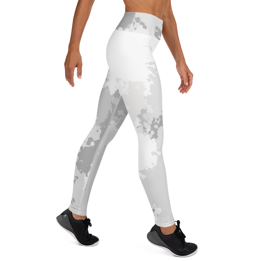 Michigan Upper Peninsula Yoga Leggings (w/ UP Outline) | Snow Camo