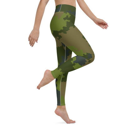 Michigan Upper Peninsula Yoga Leggings (w/ UP Outline) | Woodland Camo